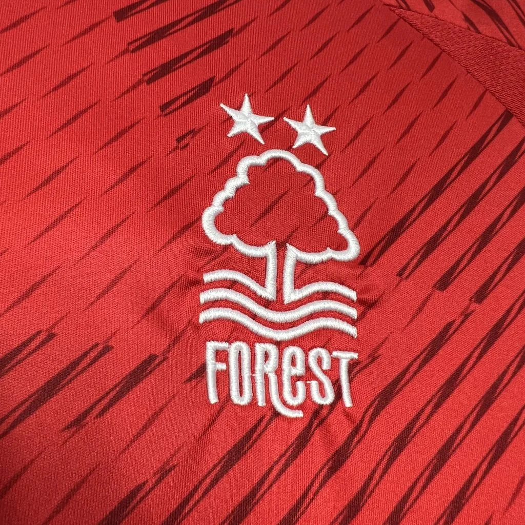 Nottingham Forest maillot foot domicile 2024/2025