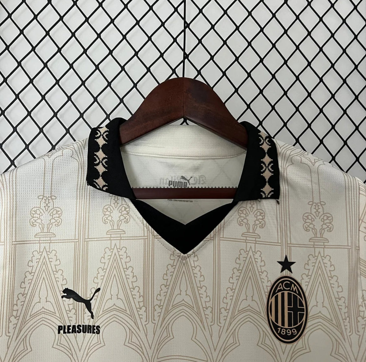 AC Milan x Pleasures maillot foot Blanc 2024/2025 Fourth