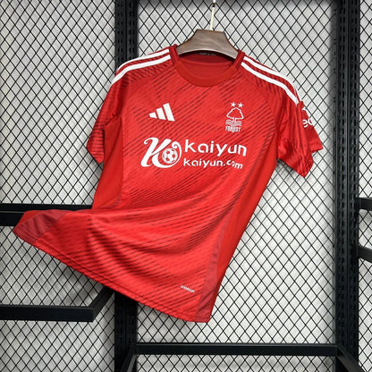 Nottingham Forest maillot foot domicile 2024/2025