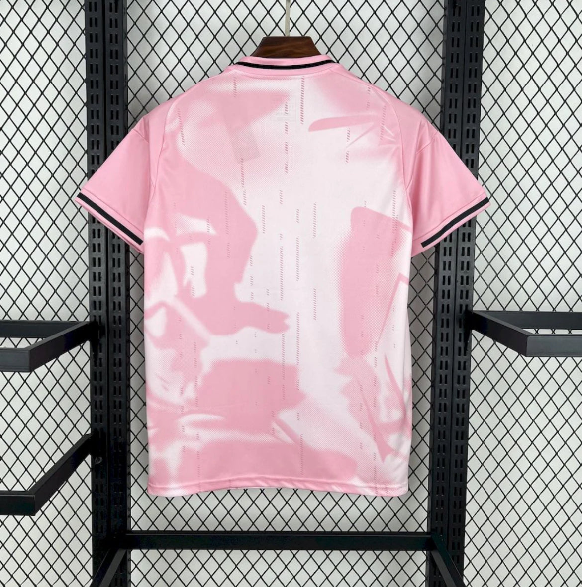 Maillot réal Madrid rose 2024/2025