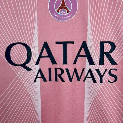 PSG Paris Saint Germain maillot foot concept rose 2025/2026