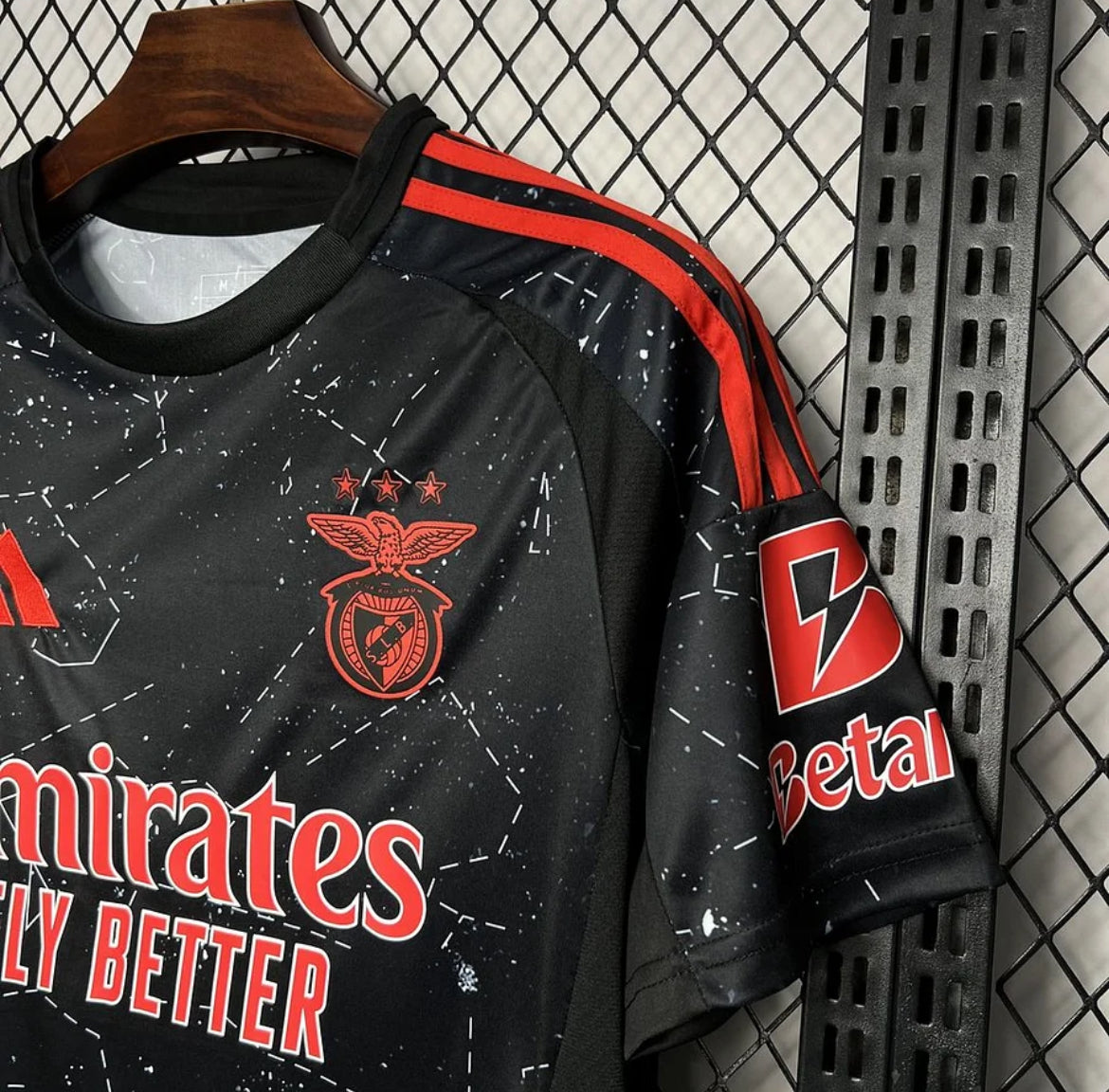 Benfica maillot foot extérieur 2024/2025