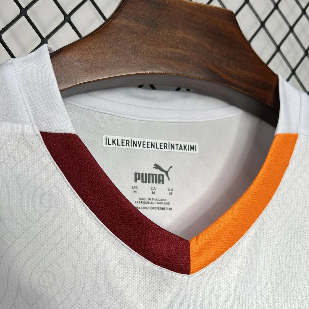 Galatasaray Maillot foot 2024/2025 extérieur