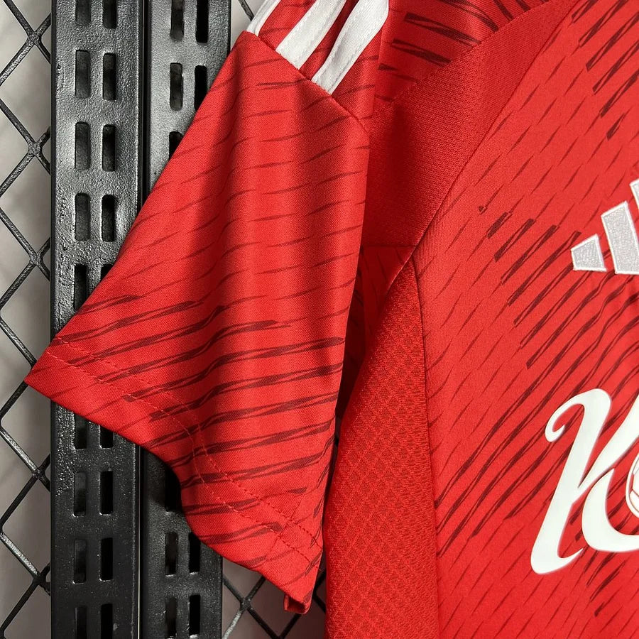 Nottingham Forest maillot foot domicile 2024/2025