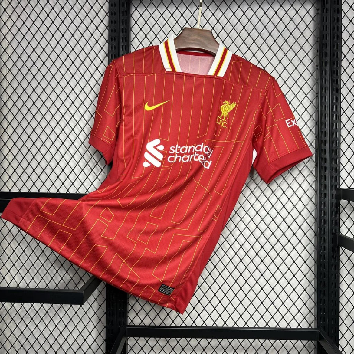 Liverpool maillot foot domicile 2024/2025